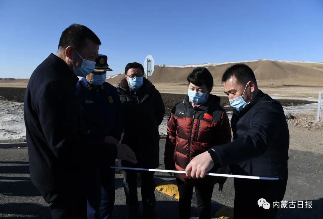 0329王莉霞在锡林郭勒盟检查森林草原防火工作3.jpg
